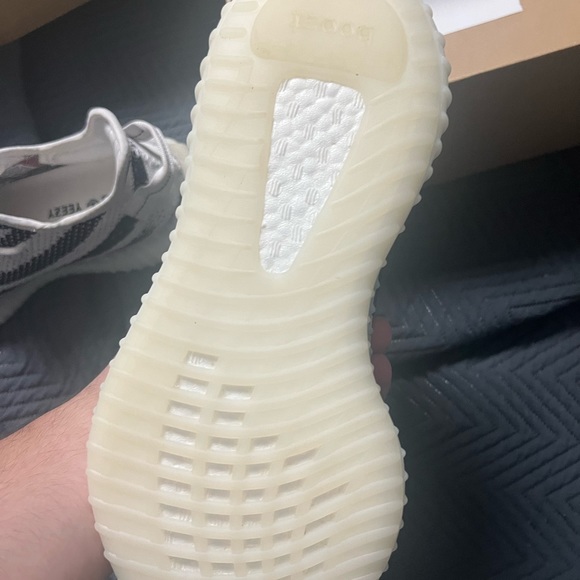 Yeezy Boost 350 V2 Zebra Size 10.5